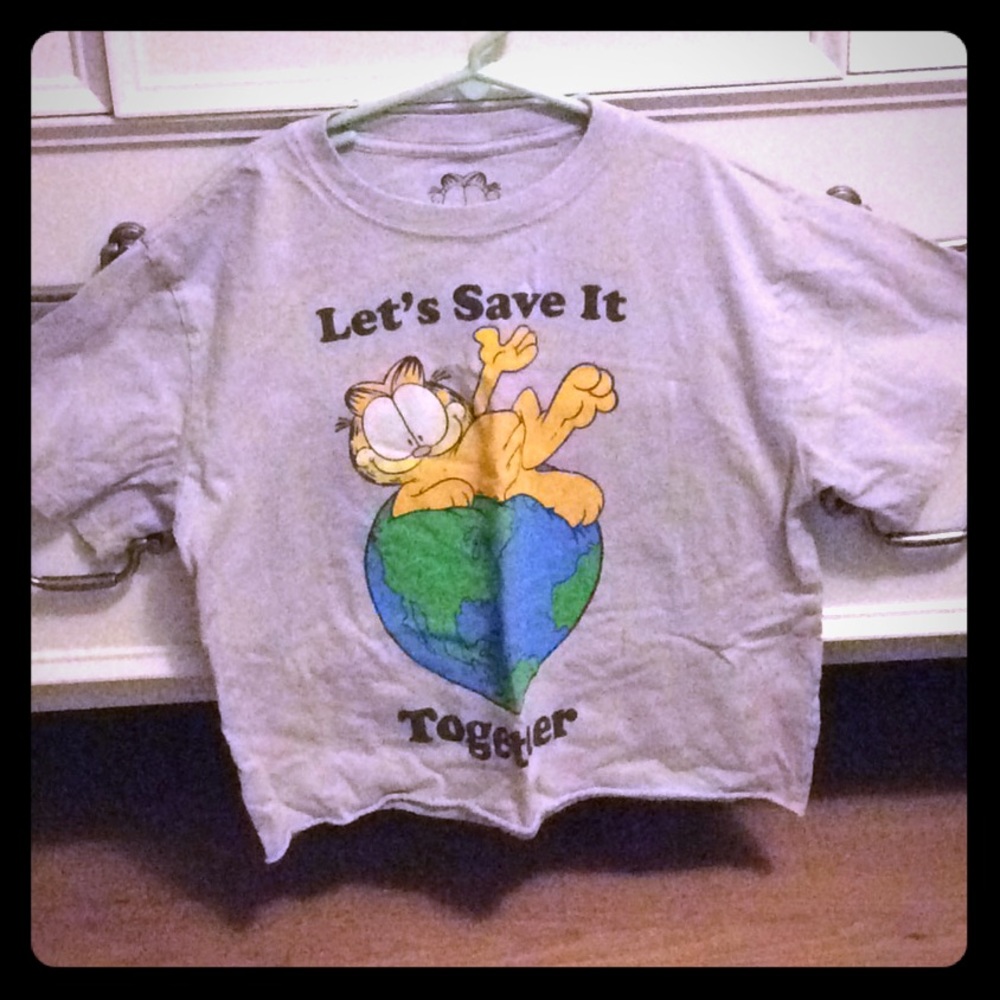 Garfield “Let’s save it together” T shirt